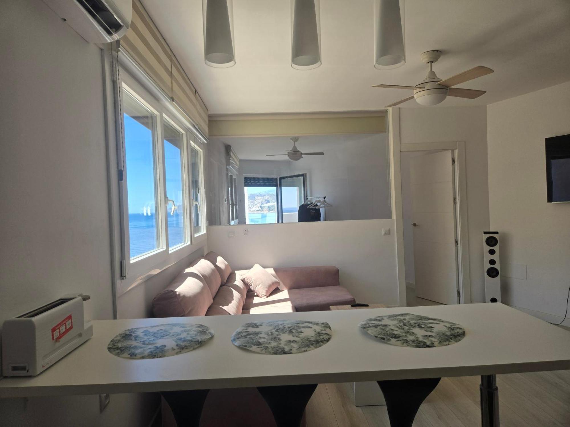 Piso De Lujo En La Playa De Un Pueblo De Granada Con Piscina Infiniti, Yacuzzi En La Piscina, Tumbonas Privadas Y Mucho Mas Melicena Екстер'єр фото